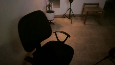 juan235665 online show from June 1, 4:24 am