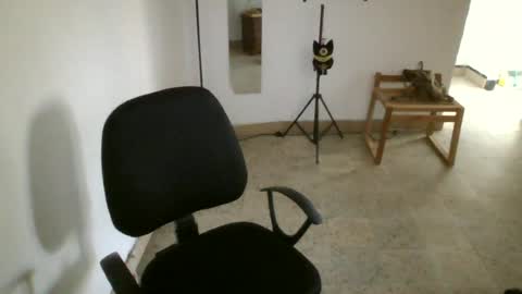 juan235665 online show from June 16, 6:43 pm