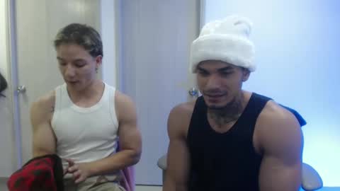 Snapshot of juan_gomez_1 chatting on December 13, 11:28 pm juan_gomez_1 online show from December 13, 11:28 pm
