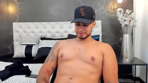 juan_muscle online show from November 20, 3:17 am