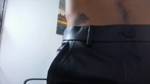 Juan Esteban online show from November 30, 4:20 pm