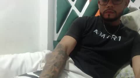 juanfe_style online show from November 20, 2:33 am