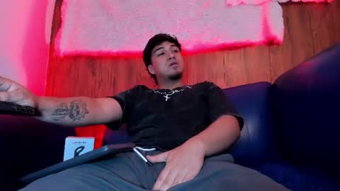 JUAN  online show from July 26, 5:15 am