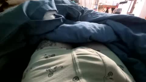 Juju online show from December 8, 7:43 pm