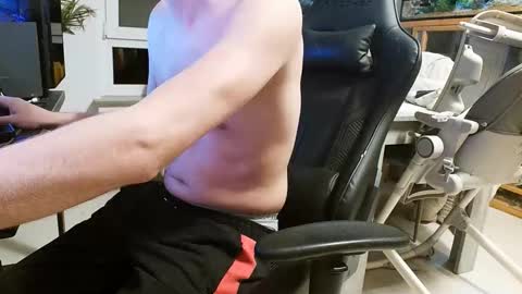 Julia  Adam online show from February 21, 9:05 pm