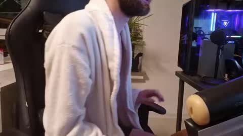 Julia  Adam online show from January 9, 7:52 pm