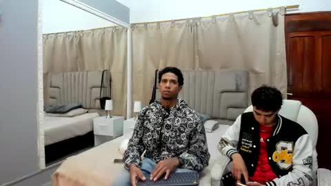 julian billy online show from January 20, 11:35 am