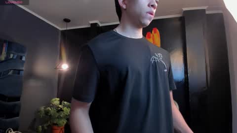 JULIAN  online show from February 4, 11:16 am