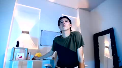 jullian online show from July 27, 7:32 pm