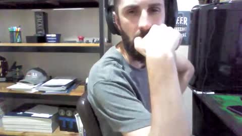 Snapshot of juniorextr_18_ chatting on November 1, 2:37 am juniorextr_18_ online show from November 1, 2:37 am