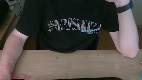 junk2711 online show from March 5, 7:43 pm