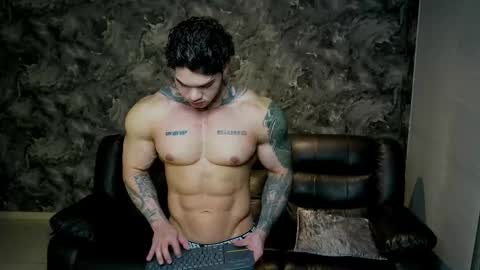 justin clark1 online show from March 3, 3:58 am