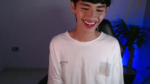 Justin online show from November 19, 8:14 am