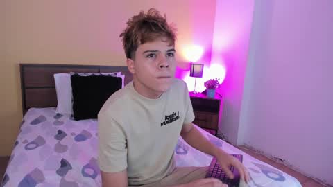 Justin online show from December 4, 12:25 pm