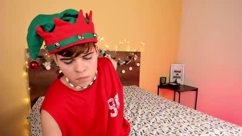 Justin online show from December 24, 2:54 pm