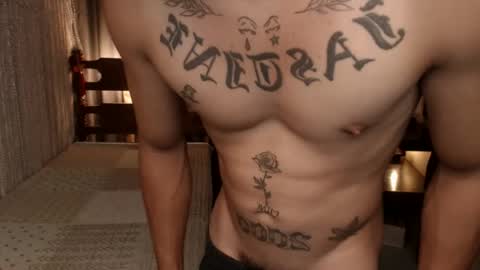 justine_hunk online show from July 14, 6:28 am