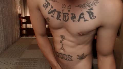 justine_hunk online show from June 7, 6:31 am