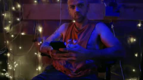 justinmoore1987 online show from January 22, 11:45 am