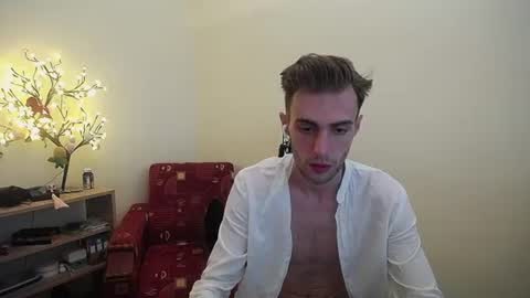Hologram Guy online show from July 2, 9:15 am