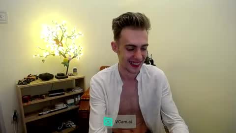 Hologram Guy online show from June 23, 4:54 pm