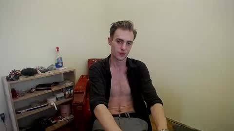 Hologram Guy online show from July 24, 1:51 pm