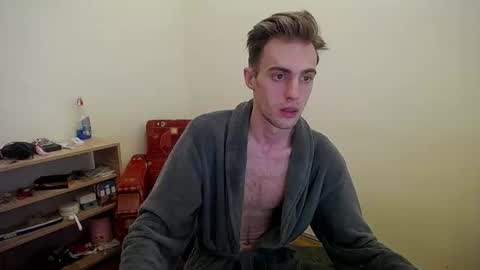 Hologram Guy online show from July 26, 8:00 am