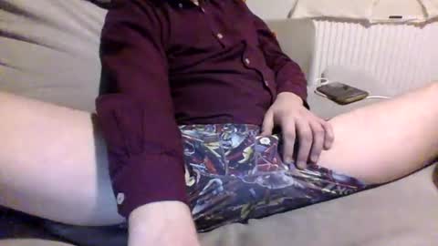 Snapshot of justlittledan12345 chatting on December 9, 12:45 am onlydanielcraig online show from December 9, 12:45 am