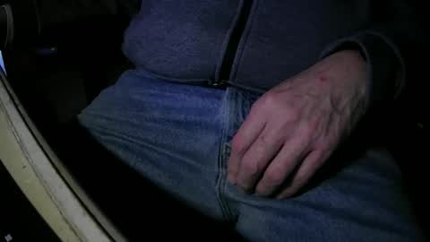 Justme39057 online show from November 3, 10:22 pm