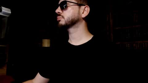 Master Dean online show from April 11, 9:18 pm