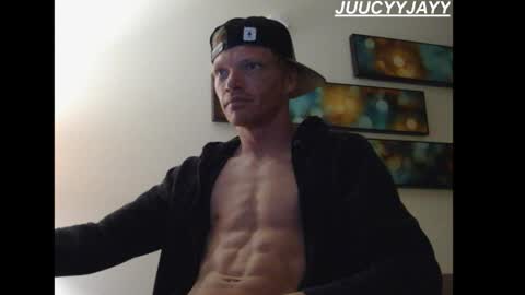 juucyyjayy online show from March 5, 12:07 am
