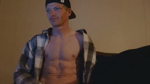 juucyyjayy online show from March 2, 5:08 am