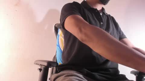 kael_cassian online show from July 30, 11:31 am