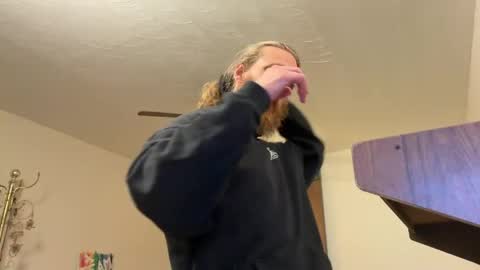 Kaiku77 online show from April 6, 5:52 am