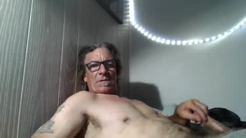 Snapshot of kalifornia91666 chatting on October 21, 2:36 am kalifornia91666 online show from October 21, 2:36 am