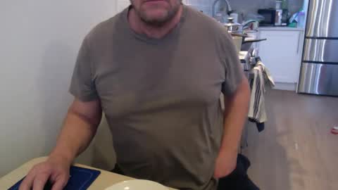 Cam with Me Vixens DM me online show from April 9, 2:01 pm