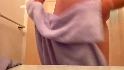 KC Cam online show from July 1, 9:48 pm