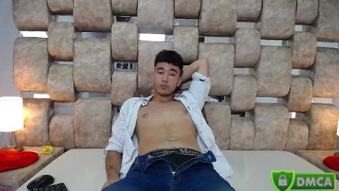 Kaht y Aiden online show from June 12, 4:38 pm