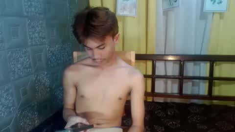 kean_28 online show from May 9, 7:09 am