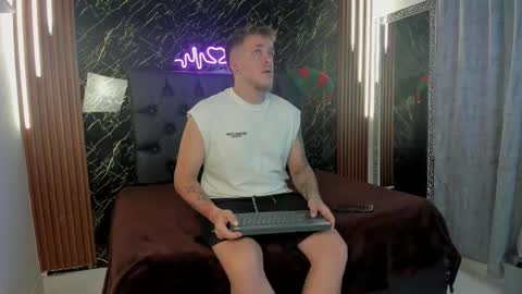 Keane online show from December 2, 12:52 pm