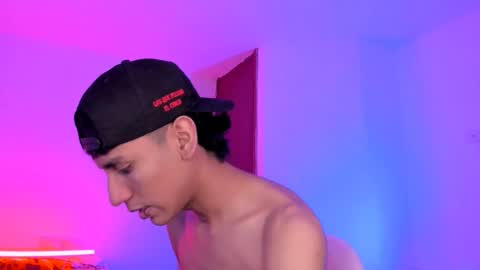 Alejandro Gonzalez online show from November 18, 2:48 am