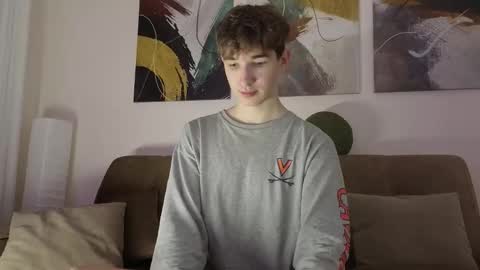 Snapshot of keithcozart1337 chatting on October 24, 4:31 pm Mark online show from October 24, 4:31 pm