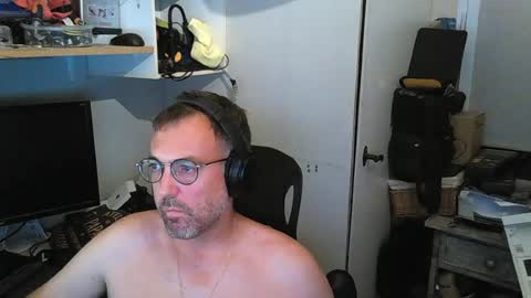 kelvin06133 online show from July 16, 9:33 pm