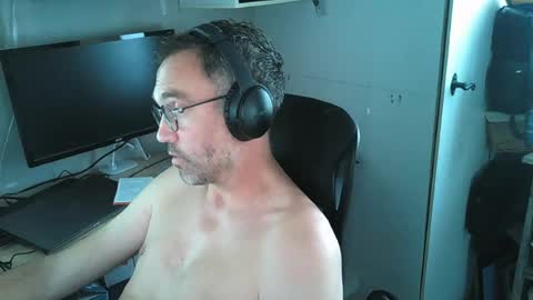 kelvin06133 online show from June 15, 12:41 pm