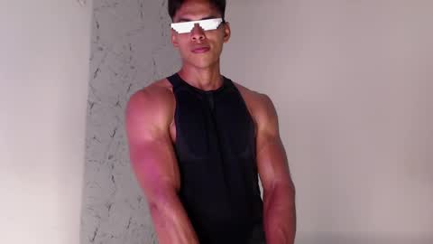 ken__owensx online show from April 10, 7:37 am