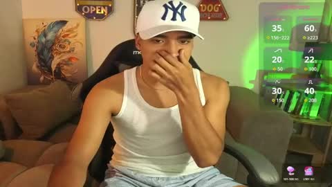 ken_blaker online show from June 3, 1:07 am