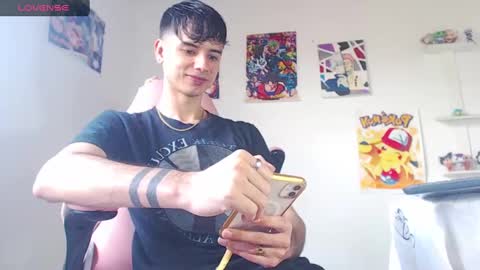 kendall ross online show from February 18, 3:43 pm