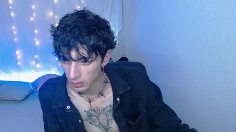 Snapshot of kenny__hot chatting on December 13, 5:10 pm kenny online show from December 13, 5:10 pm