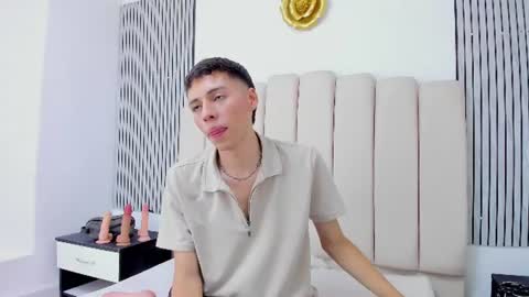 kenny_hank online show from July 27, 3:46 am