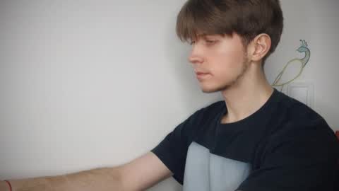 Kero online show from December 2, 6:00 pm