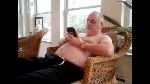 kes905 online show from February 7, 2:04 pm